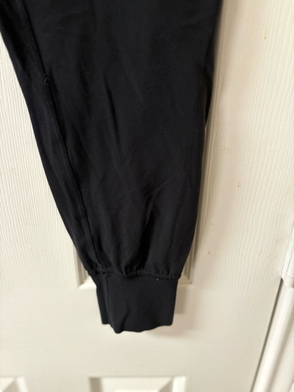lululemon Athletica Align Mid Rise Black Joggers Size 6 Lightweight Nulu Fabric - Picture 12 of 14